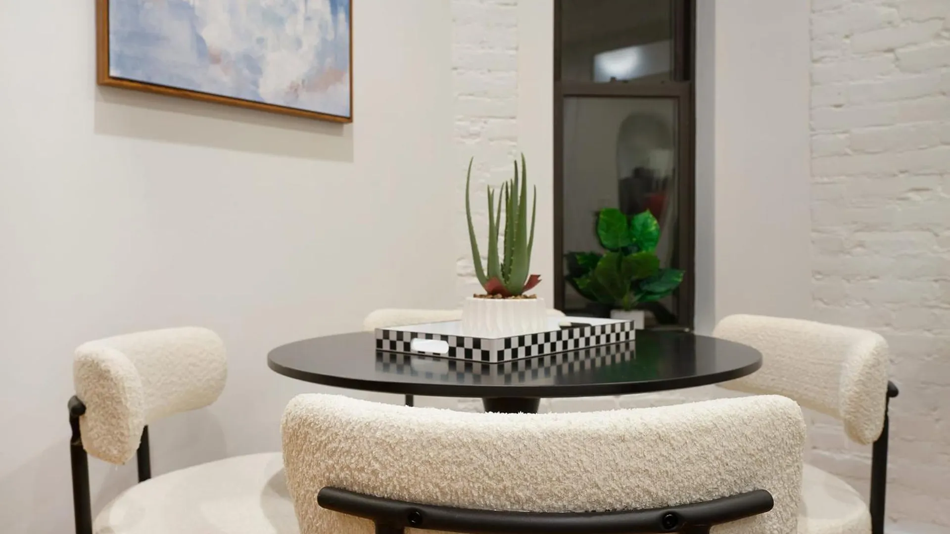 1290-13 Newly Renovated 2 Bedrooms In Ues New York